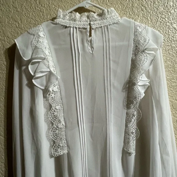 Anthropologie/eri+ali White Blouse - Picture 12 of 12